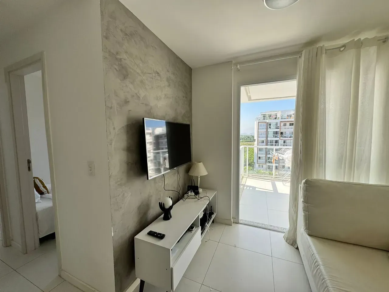 Furnished 2-bedroom apartment with a separate kitchen — photo 11