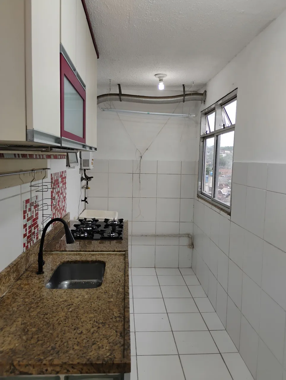 2-bedroom apartment in a building with a gym — photo 2