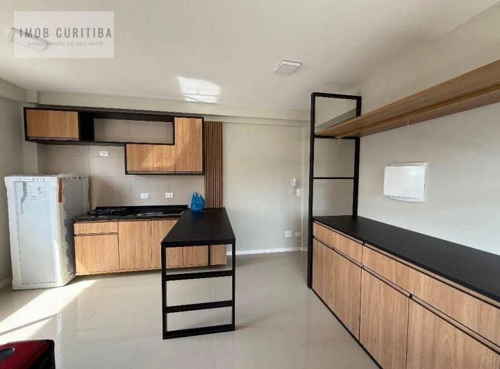 Furnished 40 m² studio with open-plan kitchen and balcony — photo 2