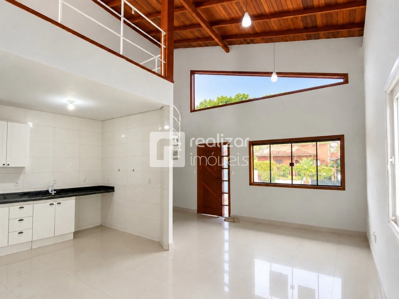 160 m² house with a bathtub and floor-to-ceiling windows — photo 17