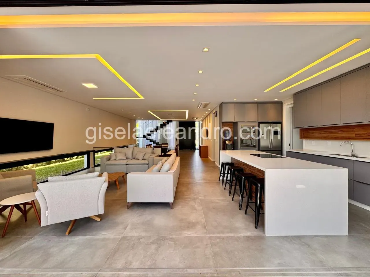 House with 5 bedrooms and gas open-plan kitchen — photo 4
