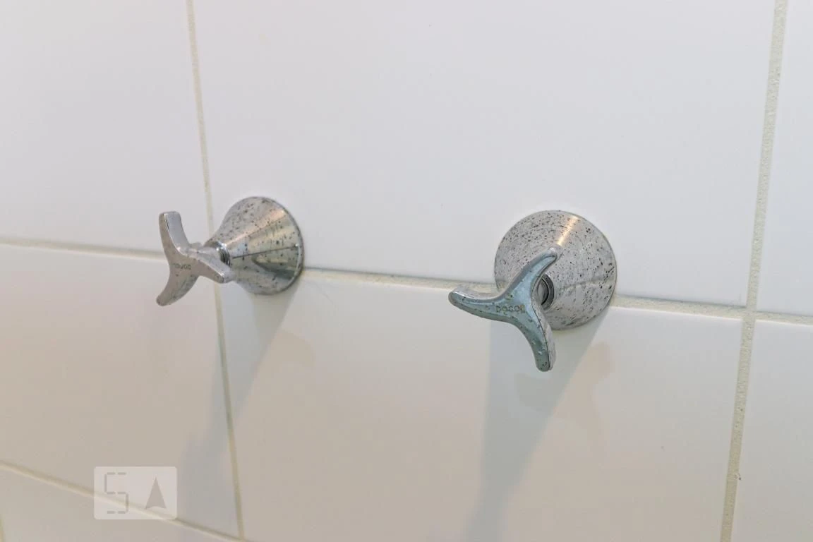Rental apartment with 4 bedrooms and a glassed-in balcony — photo 62