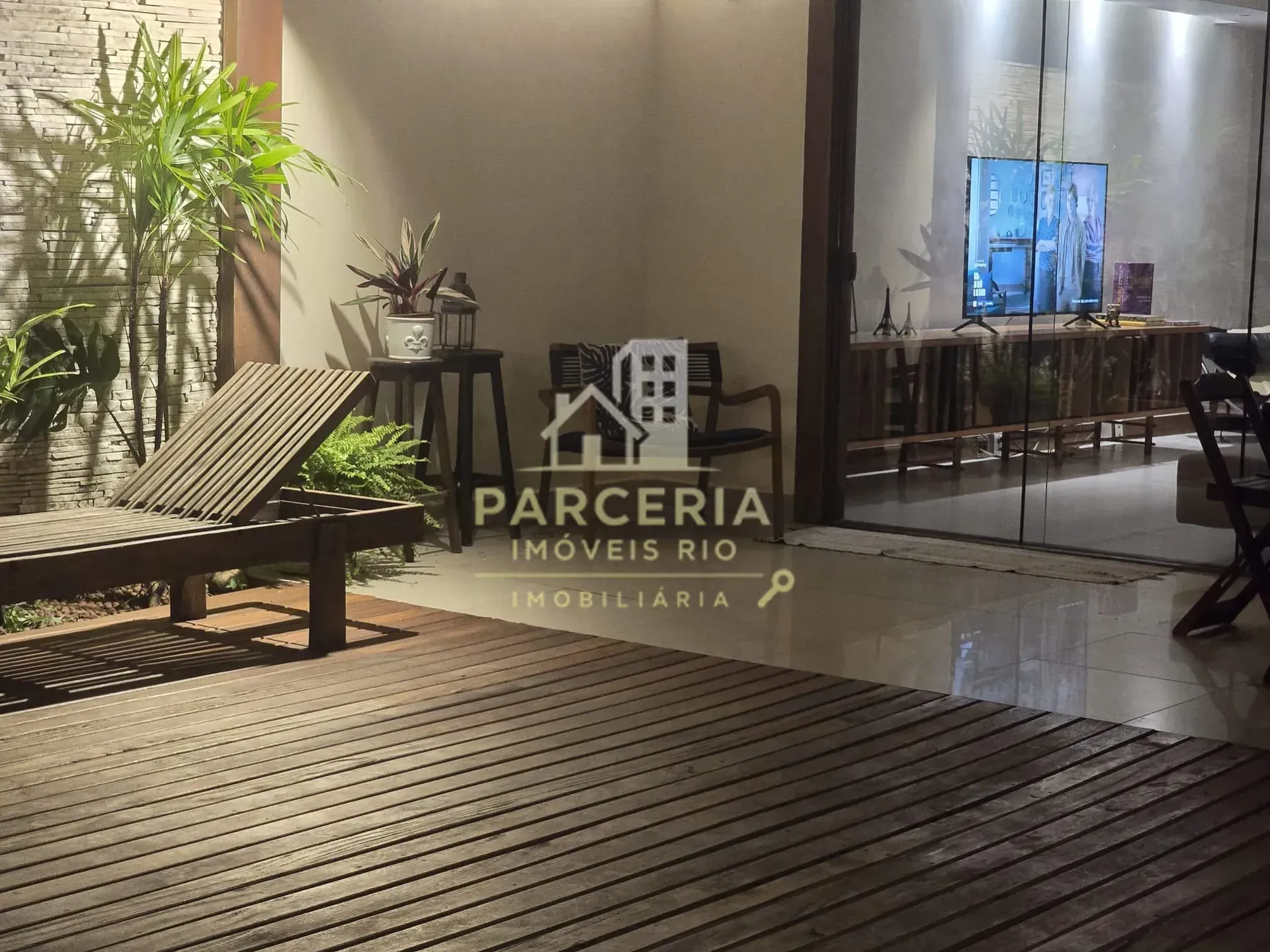 Casa mobiliada com 5 quartos e área de piscina compartilhada — photo 4