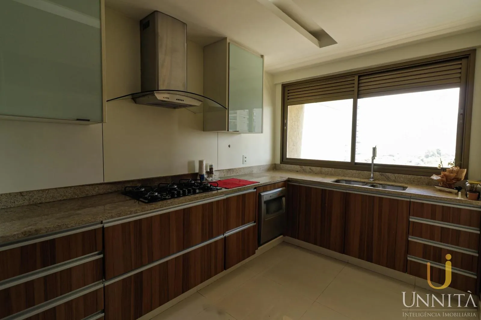 Вид на воду та 5 спалень: квартира 278 м² — photo 21
