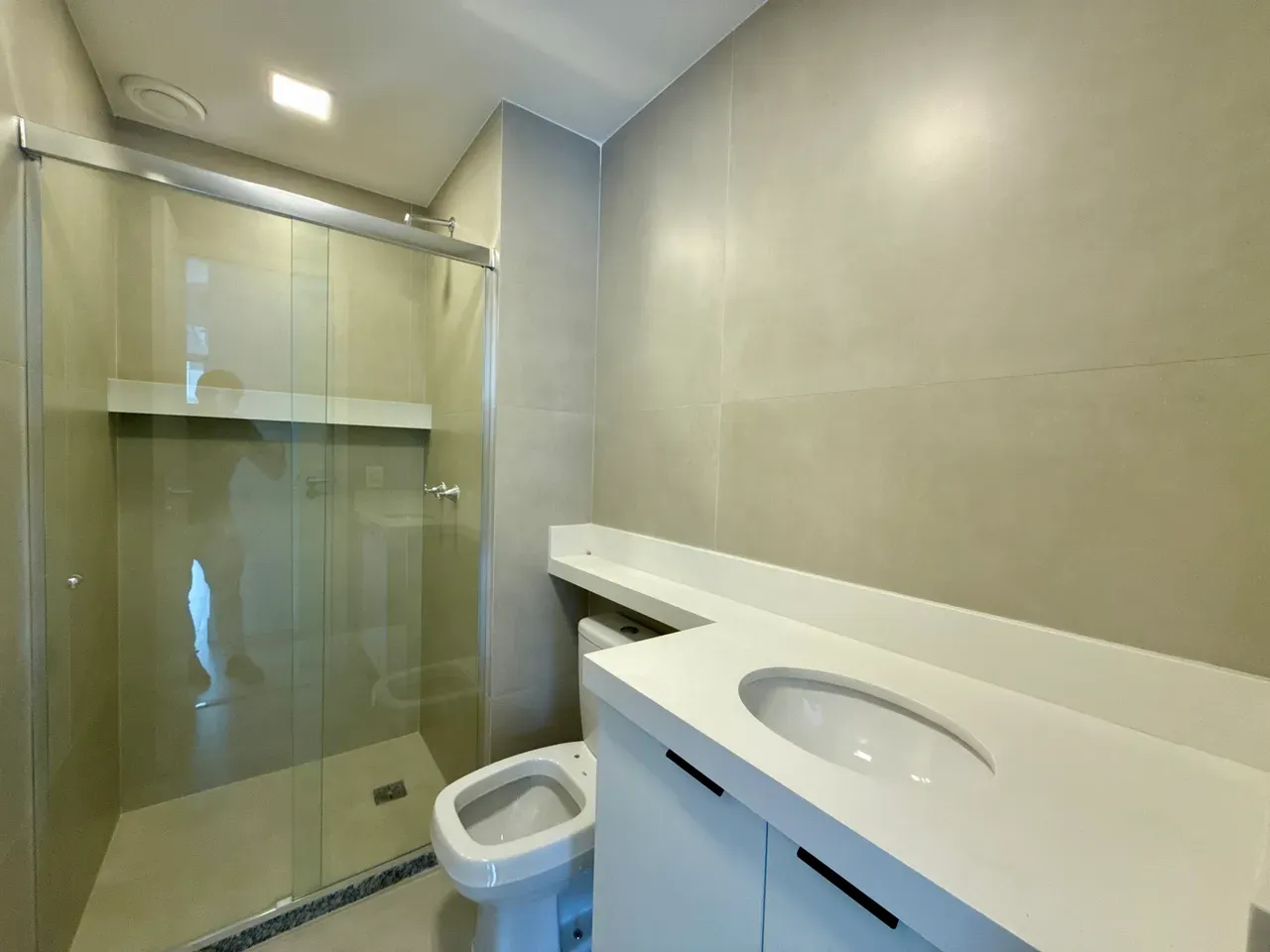 2-bedroom apartment with a water view — photo 12