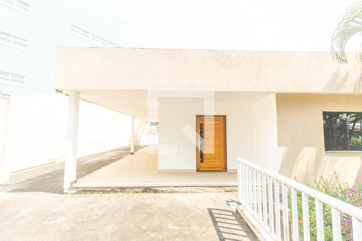 420 m² house with a jacuzzi and a private pool — photo 15