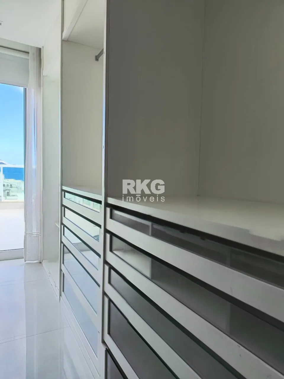 Apartamento para alugar com varanda, 3 quartos e 4 banheiros — photo 10