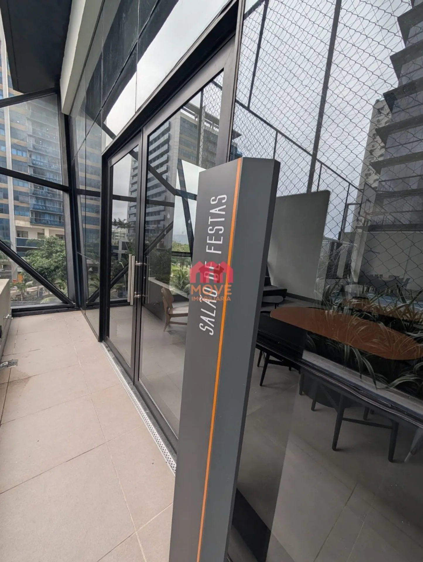 2-bedroom apartment in a building with a pool — photo 9