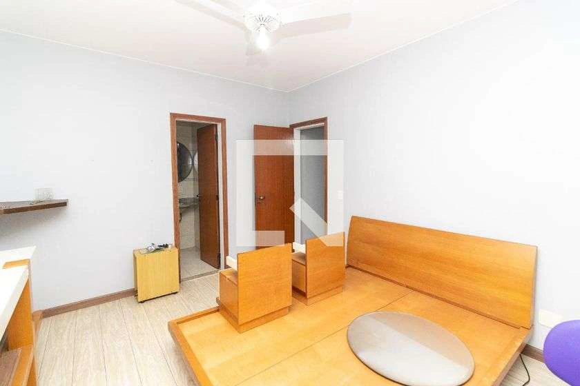 Квартира 244 м² с 4 спальнями и отдельной кухней — photo 3