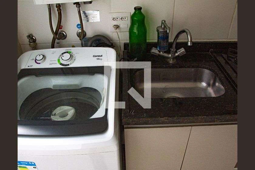 Apartamento mobiliado com 2 quartos e 42 m²