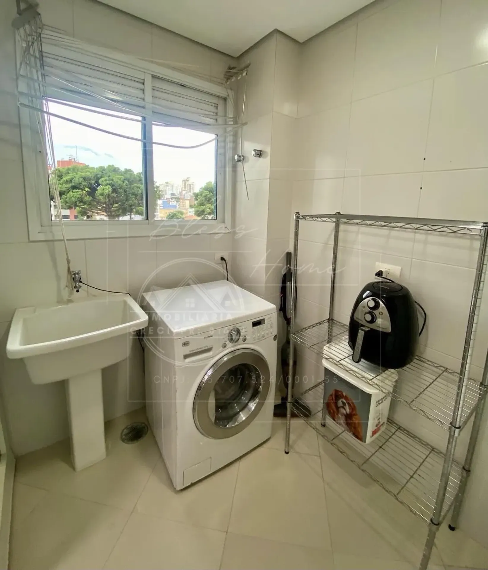 2-bedroom apartment in a building with a gym — photo 20