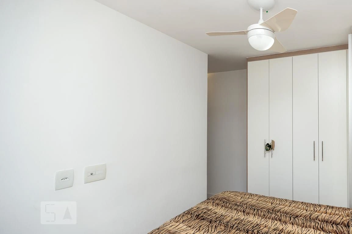 Furnished 2-bedroom apartment with balcony — photo 14