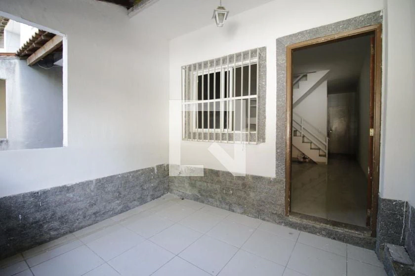 2-bedroom house for rent with private garden — photo 24