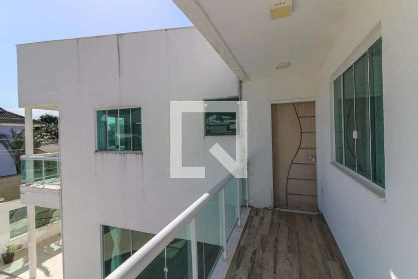 Condominium house with 5 bedrooms and 4 bathrooms — photo 2