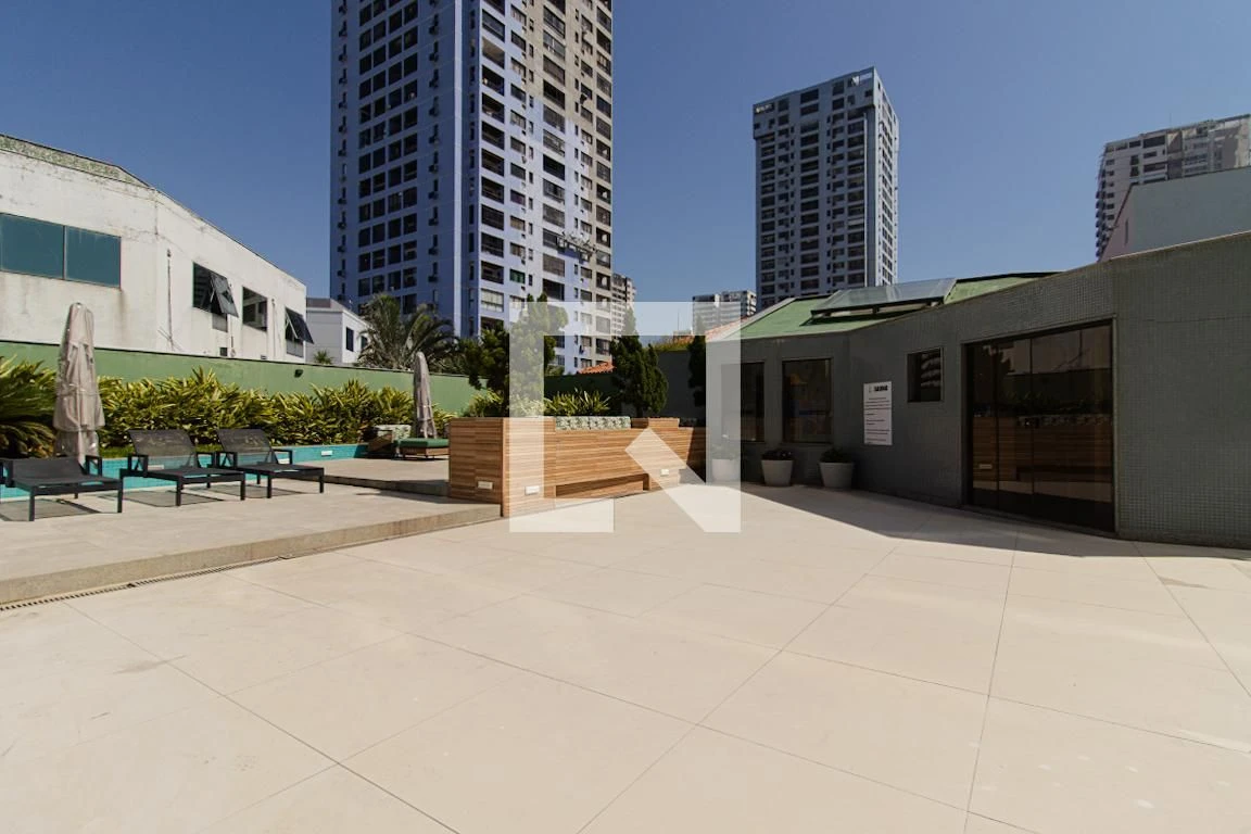 Apartamento mobiliado de 1 quarto com varanda e 2 vagas — photo 27