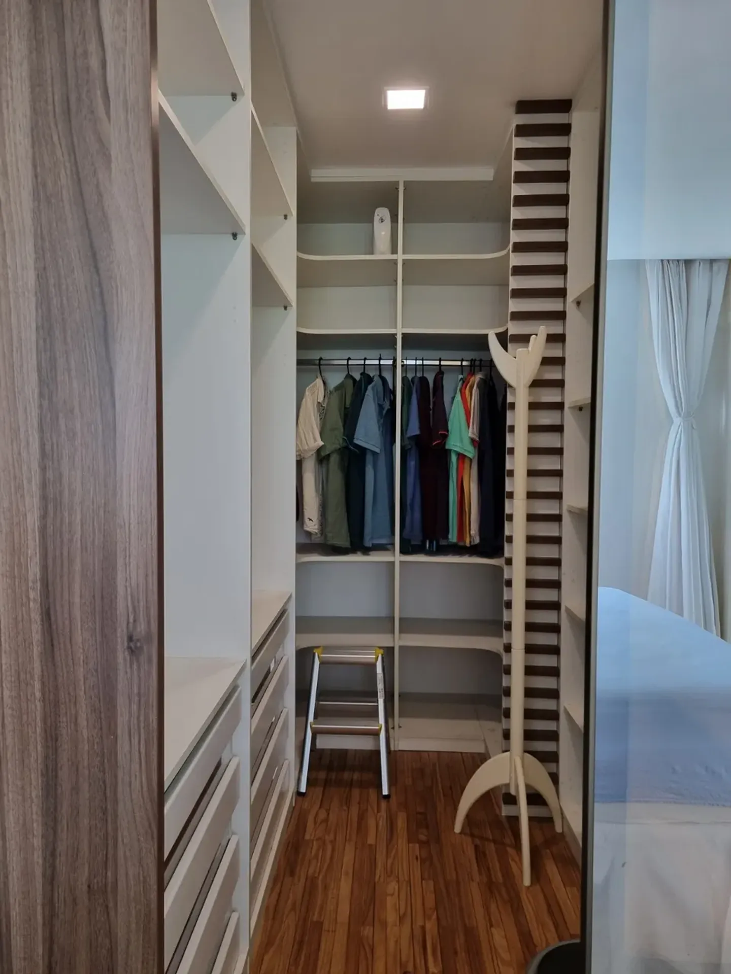 Apartamento mobiliado com 3 quartos e cozinha separada — photo 34