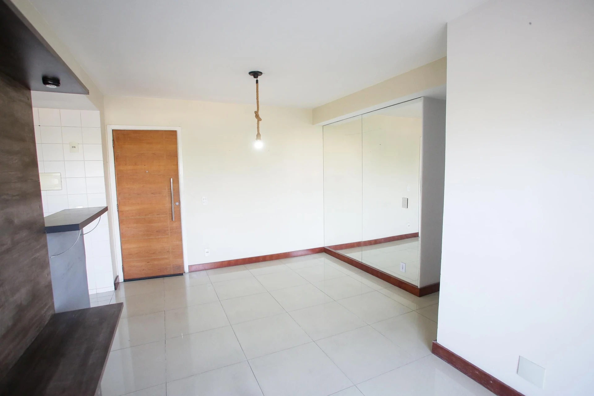 2-bedroom apartment with a mountain view — photo 16