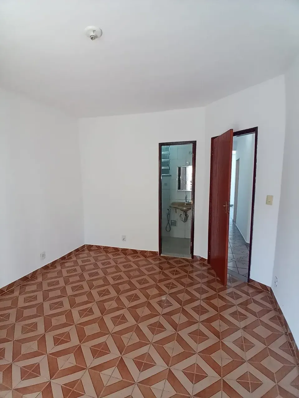 House with 2 bedrooms, 2 bathrooms and balcony, no parking — photo 2