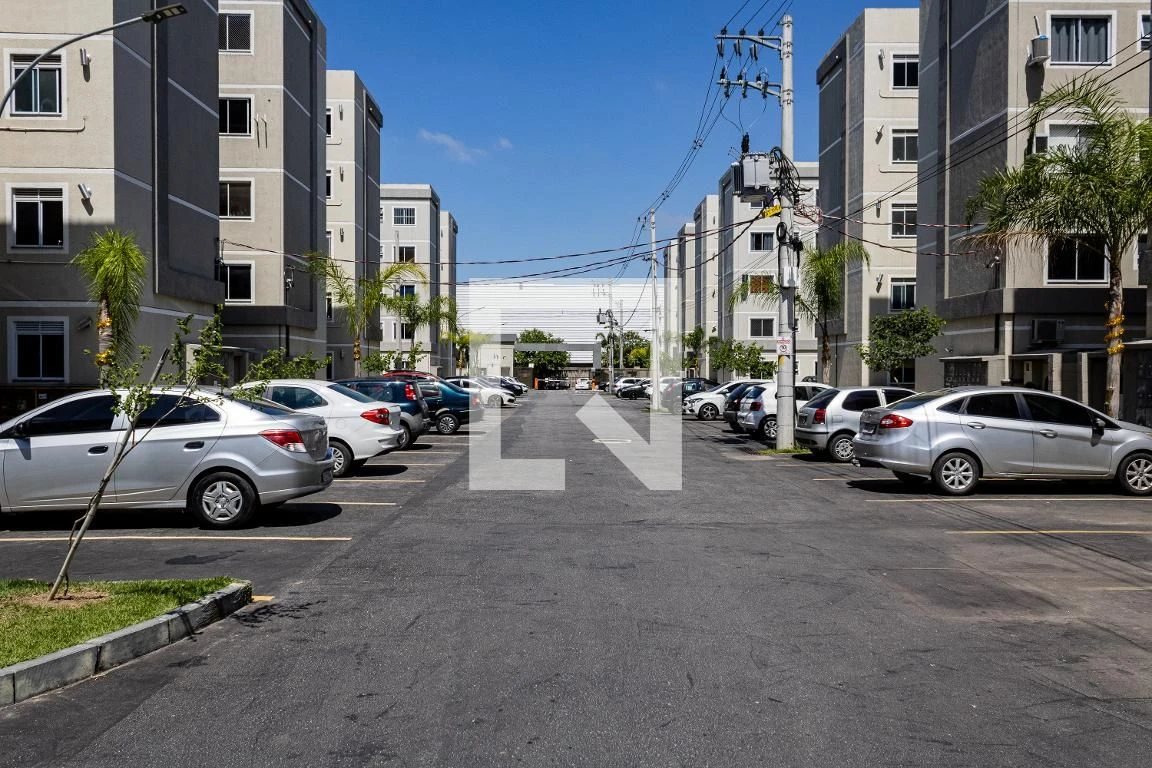 Unfurnished apartment with 2 bedrooms and 1 parking spot — photo 49