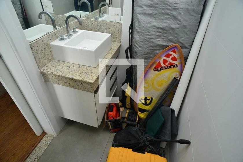4-bedroom apartment with 250 m² and 3 en-suite baths — photo 38