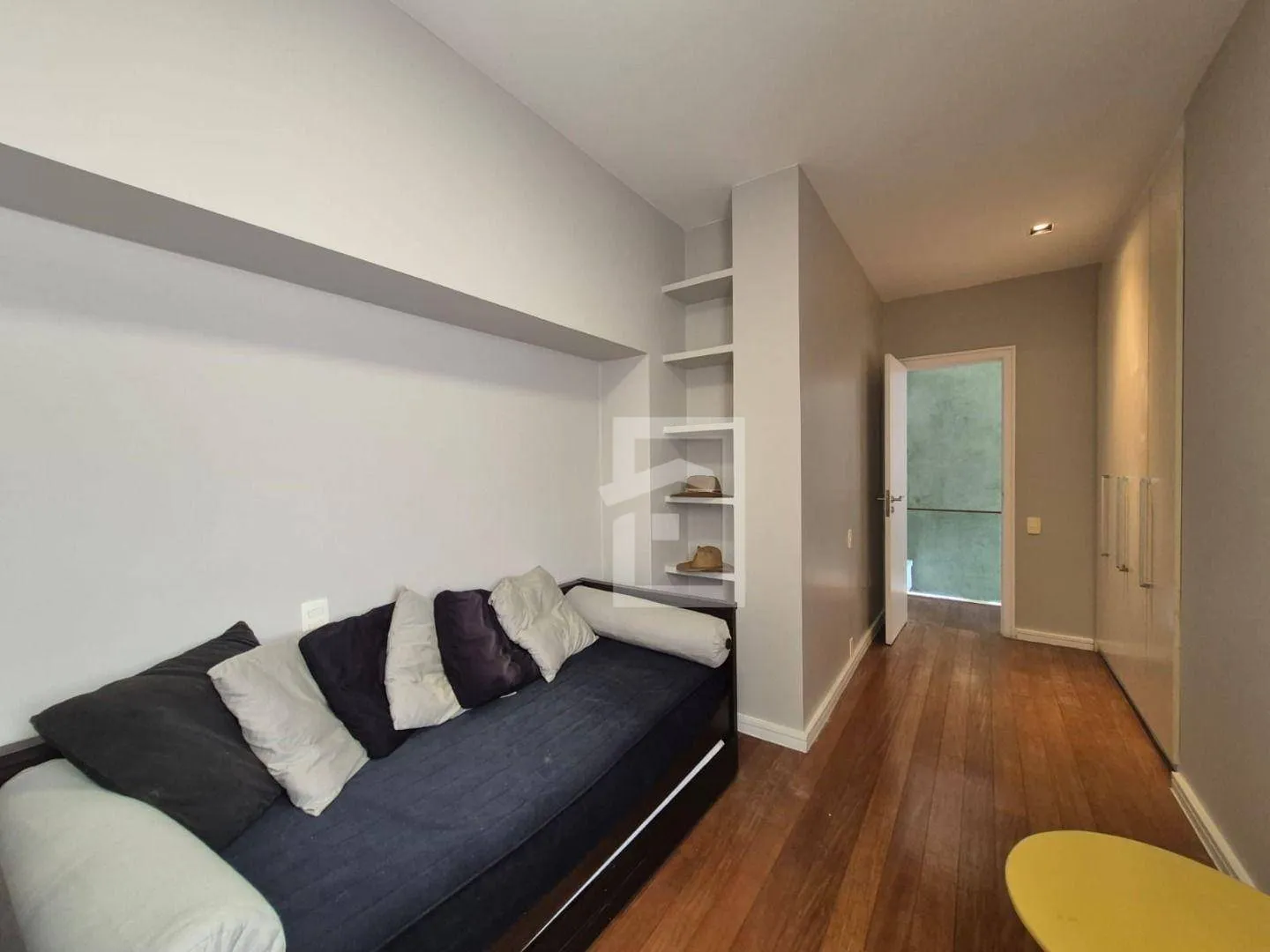 Apartamento com 5 quartos e 5 banheiros, 2 vagas — photo 31