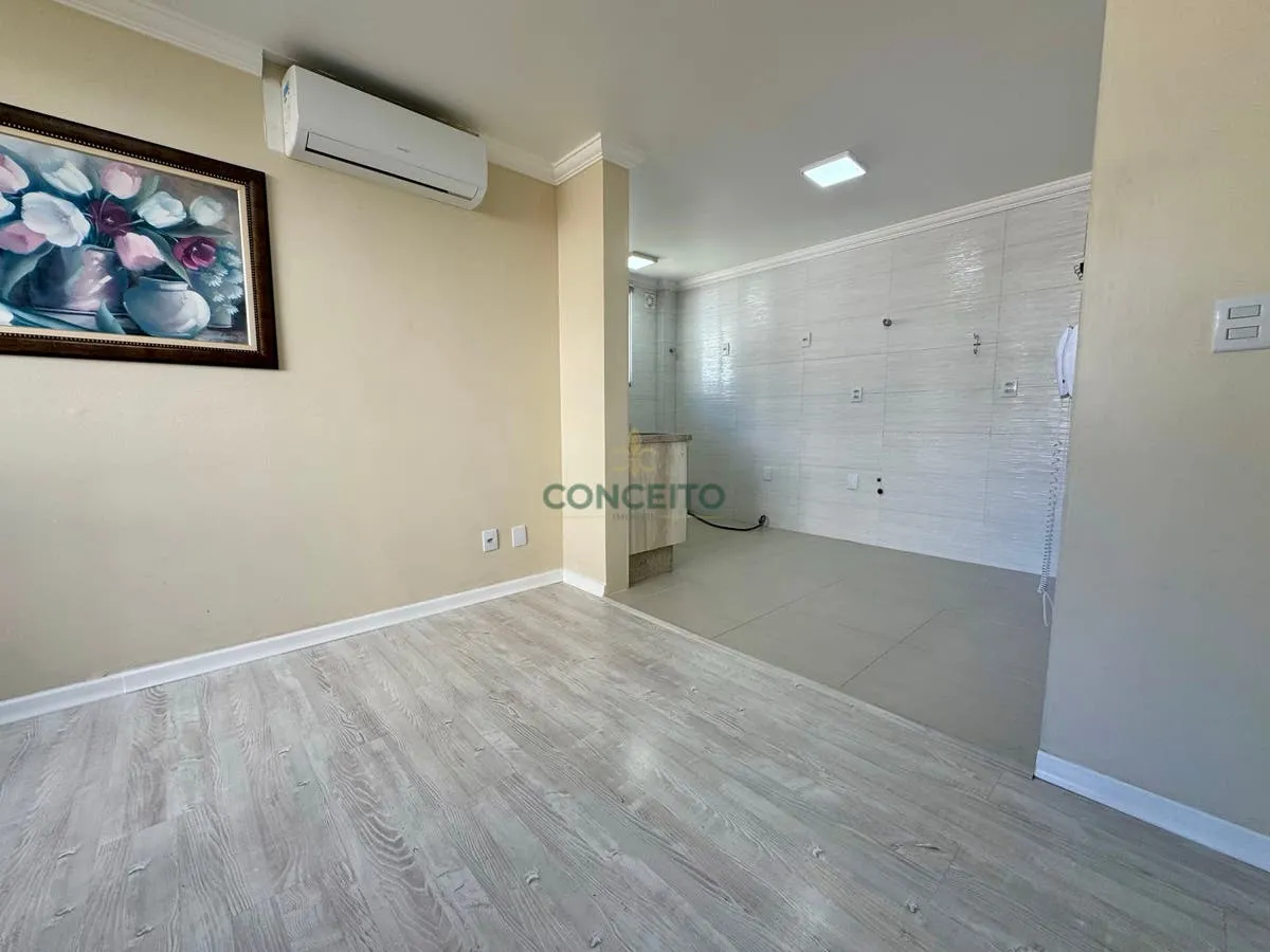 2-bedroom apartment in a building with a gym — photo 16