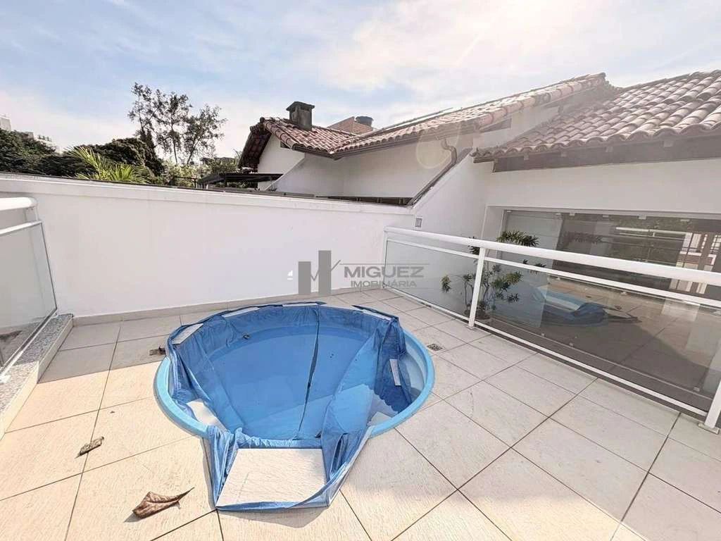 273 m² triplex house with 3 parking spaces and 5 baths — photo 2