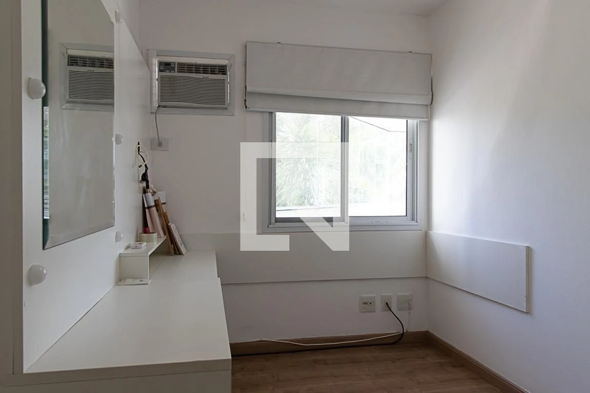 Apartment with 3 bedrooms, balcony and private BBQ — photo 34