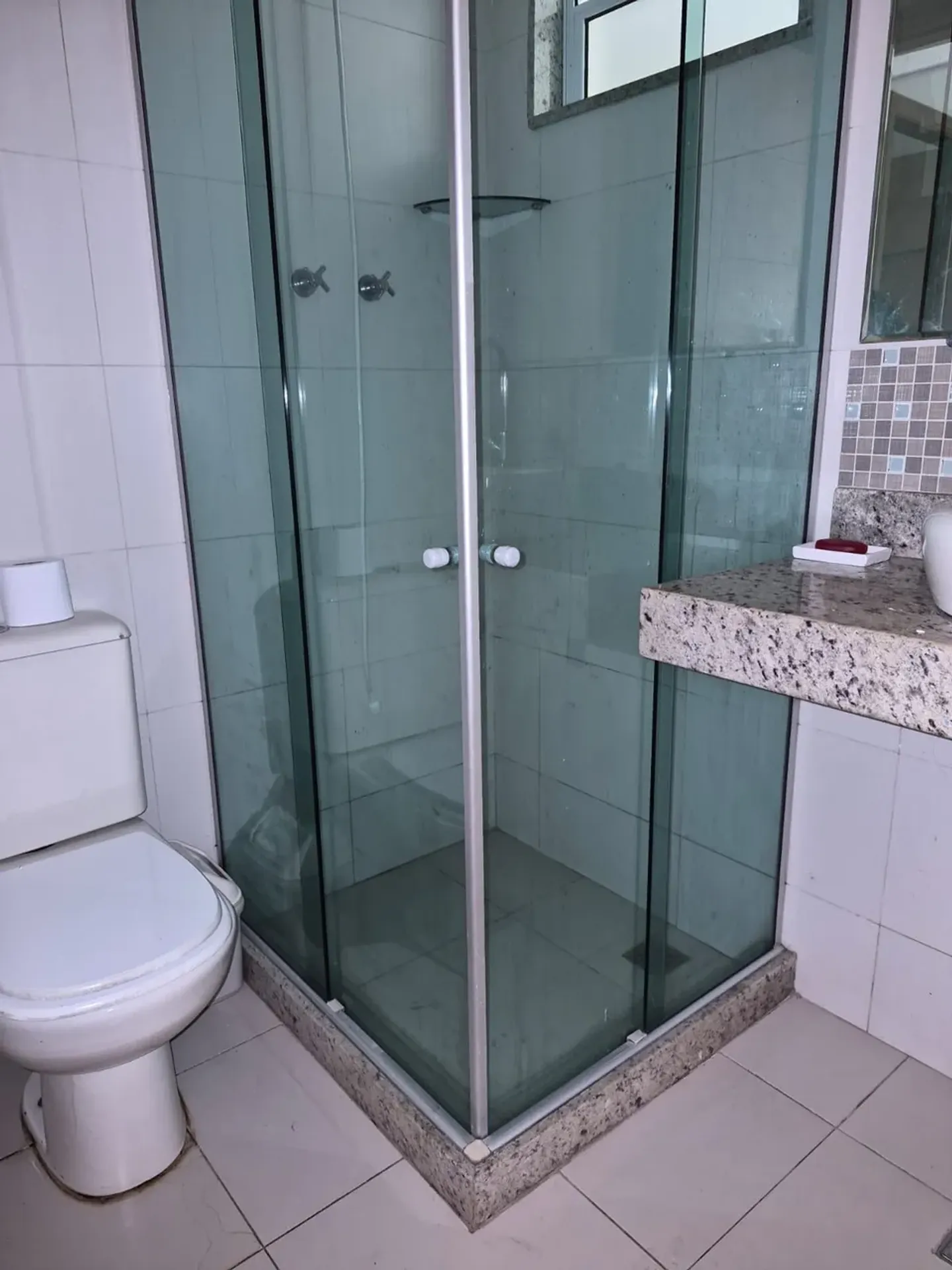 Unfurnished house with 4 bedrooms and 4 bathrooms and pool — photo 31