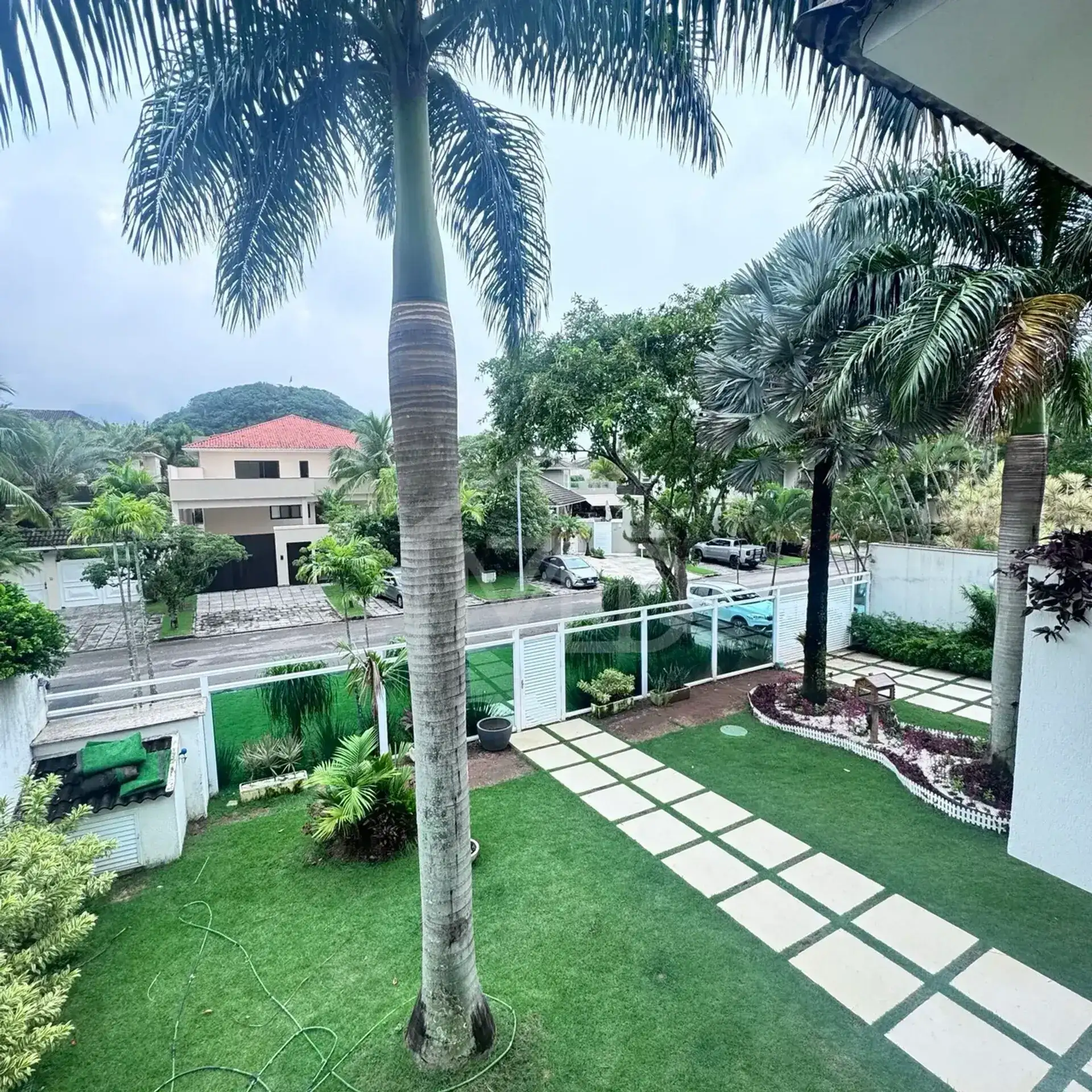 Casa amueblada con 5 dormitorios y 5 baños, balcón acristalado — photo 9