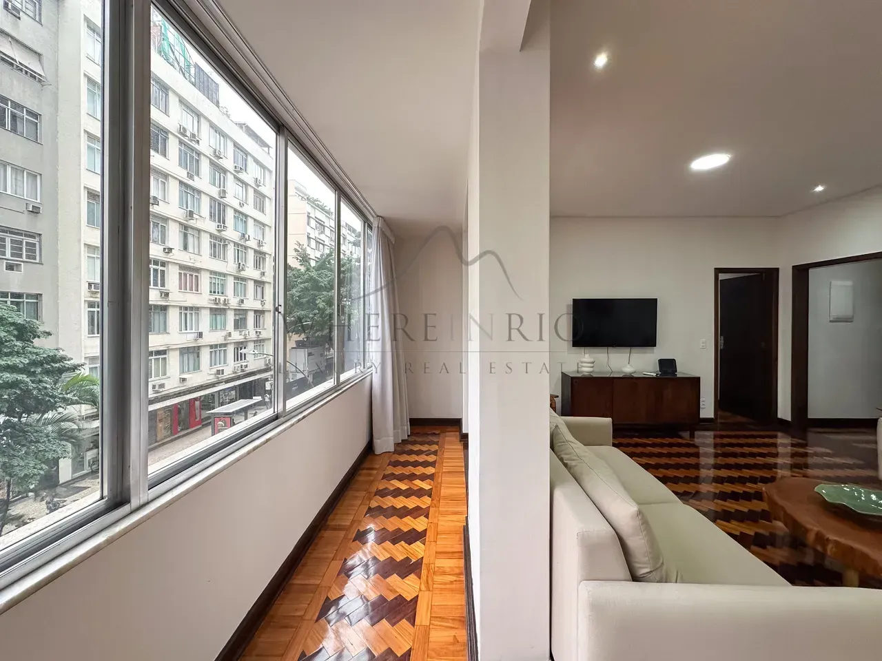 Apartamento mobiliado reformado com 3 quartos e 1 banheiro — photo 15