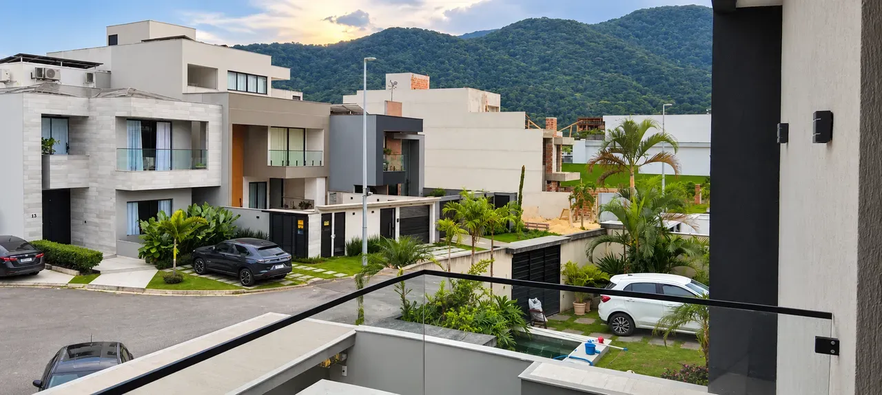 4-bedroom house with a private pool in Rio de Janeiro — photo 9