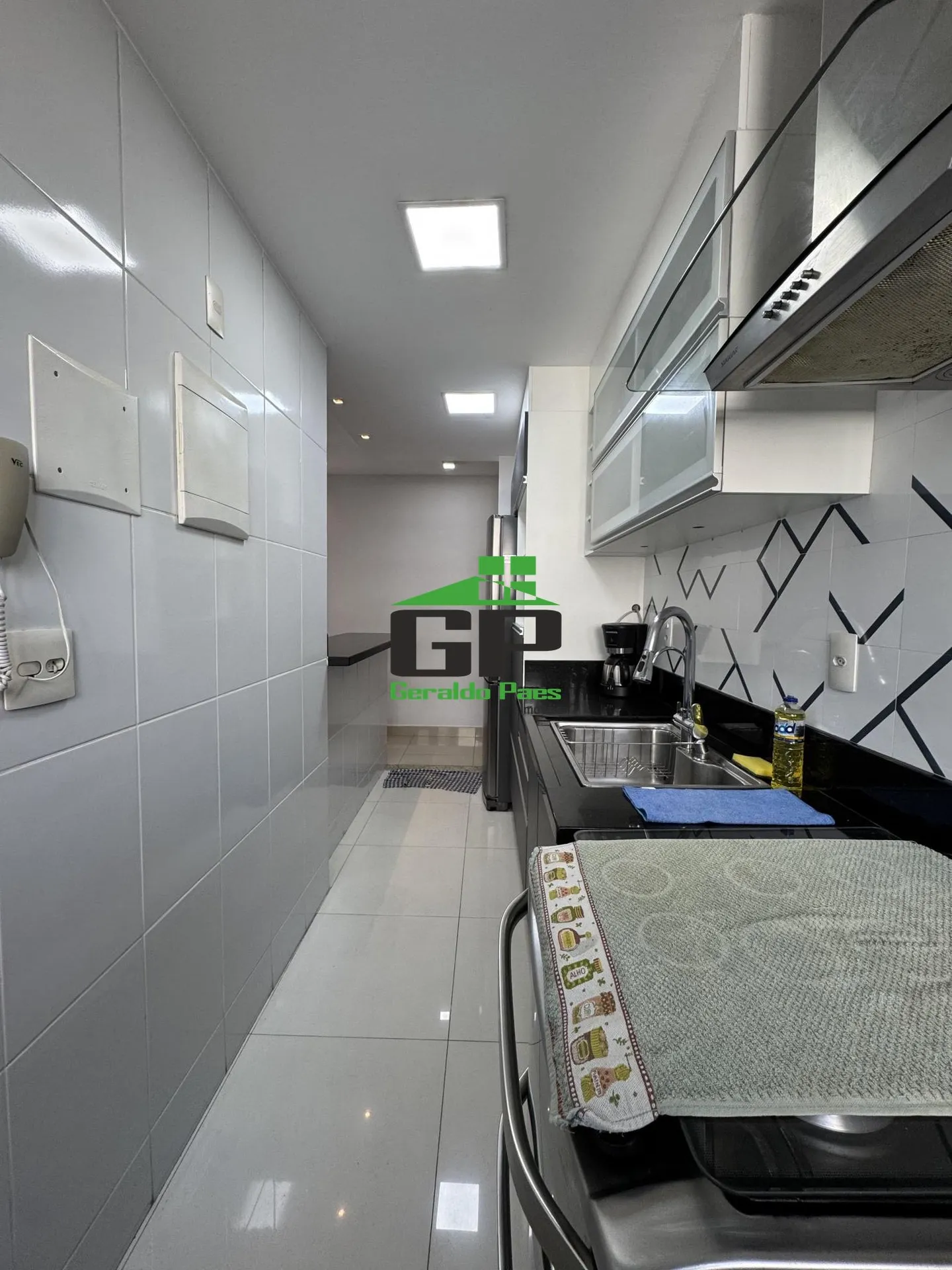 Apartamento de 3 quartos com cozinha americana e varanda — photo 25