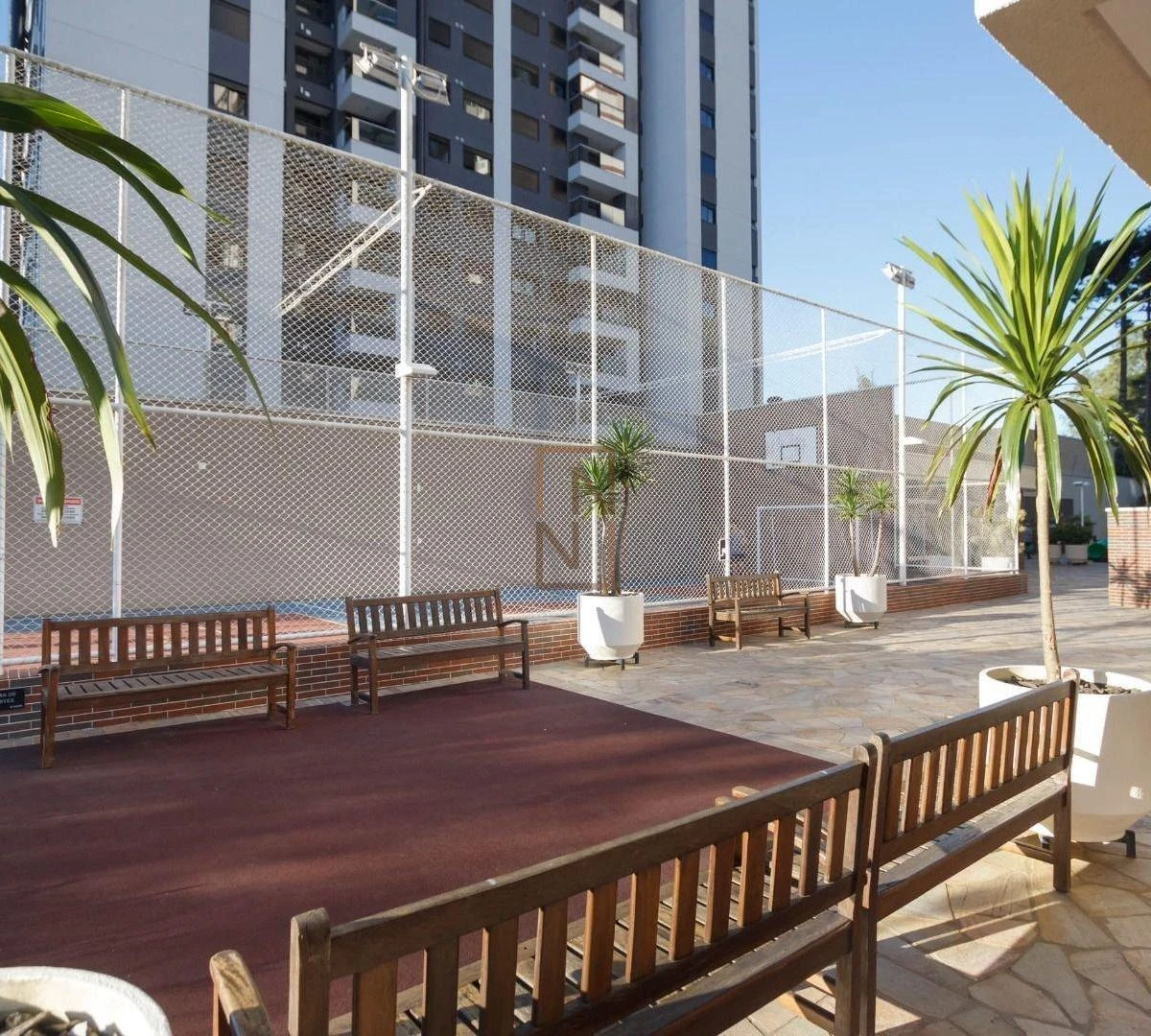 Furnished 2-bedroom apartment with 87 m² and parking — photo 21
