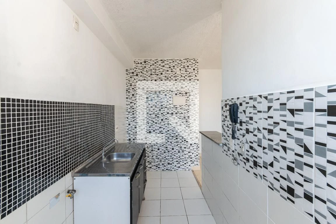 Rental apartment with 2 bedrooms and a balcony — photo 28