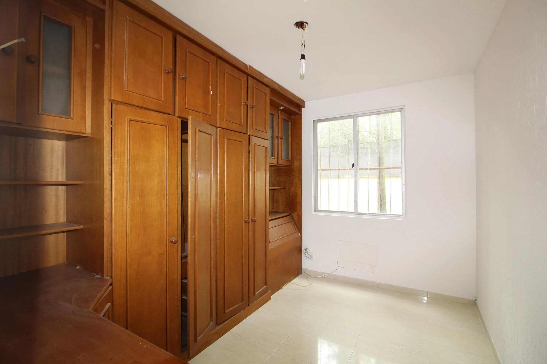2-bedroom apartment with 1 parking spot and pet-friendly — photo 3