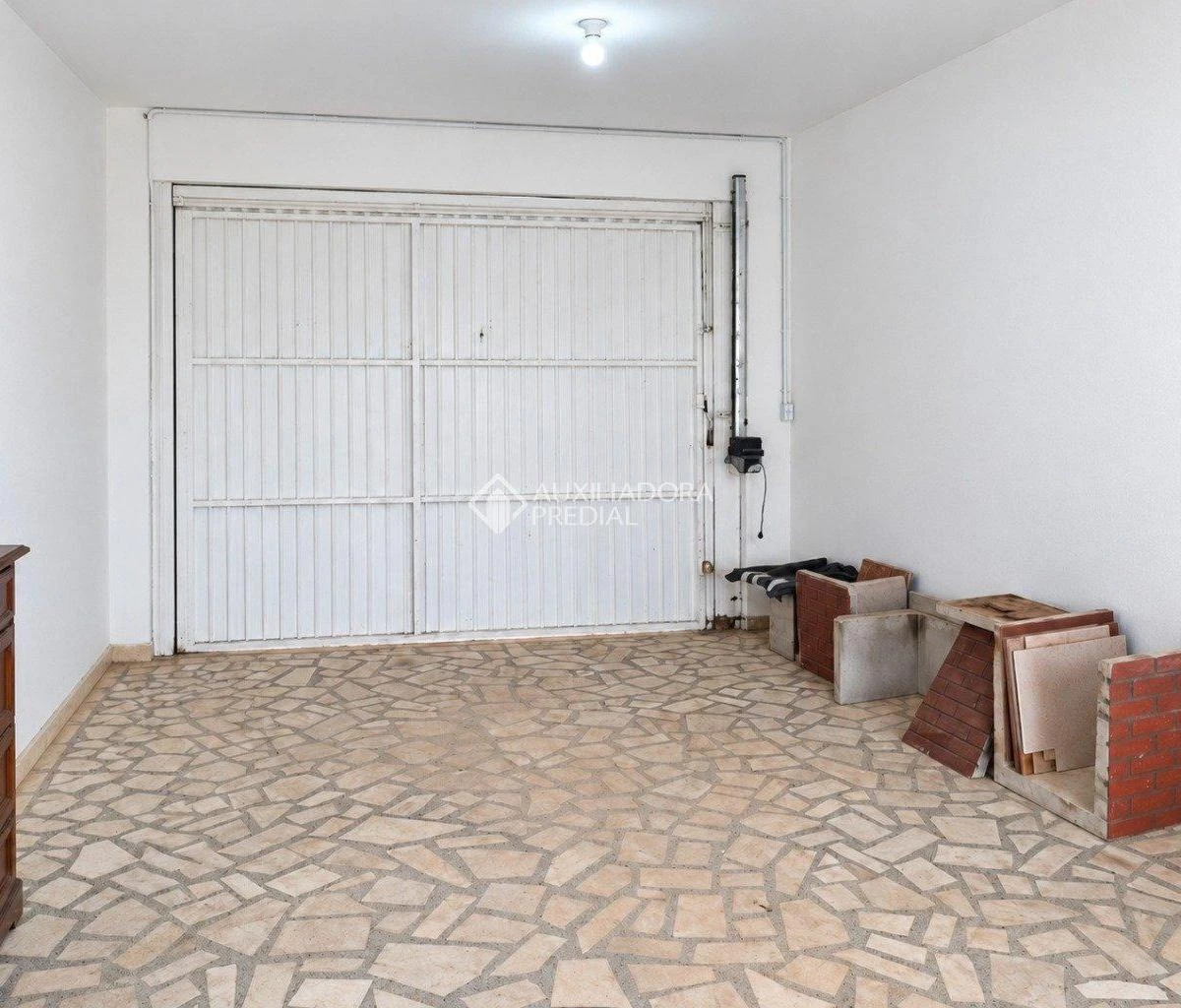 One-bedroom house, 400 m² — photo 23