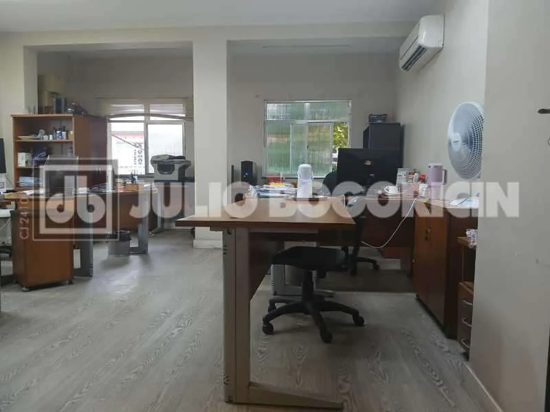 House with 5 bedrooms, 1 suite, 360 m² and 4 parking — photo 7