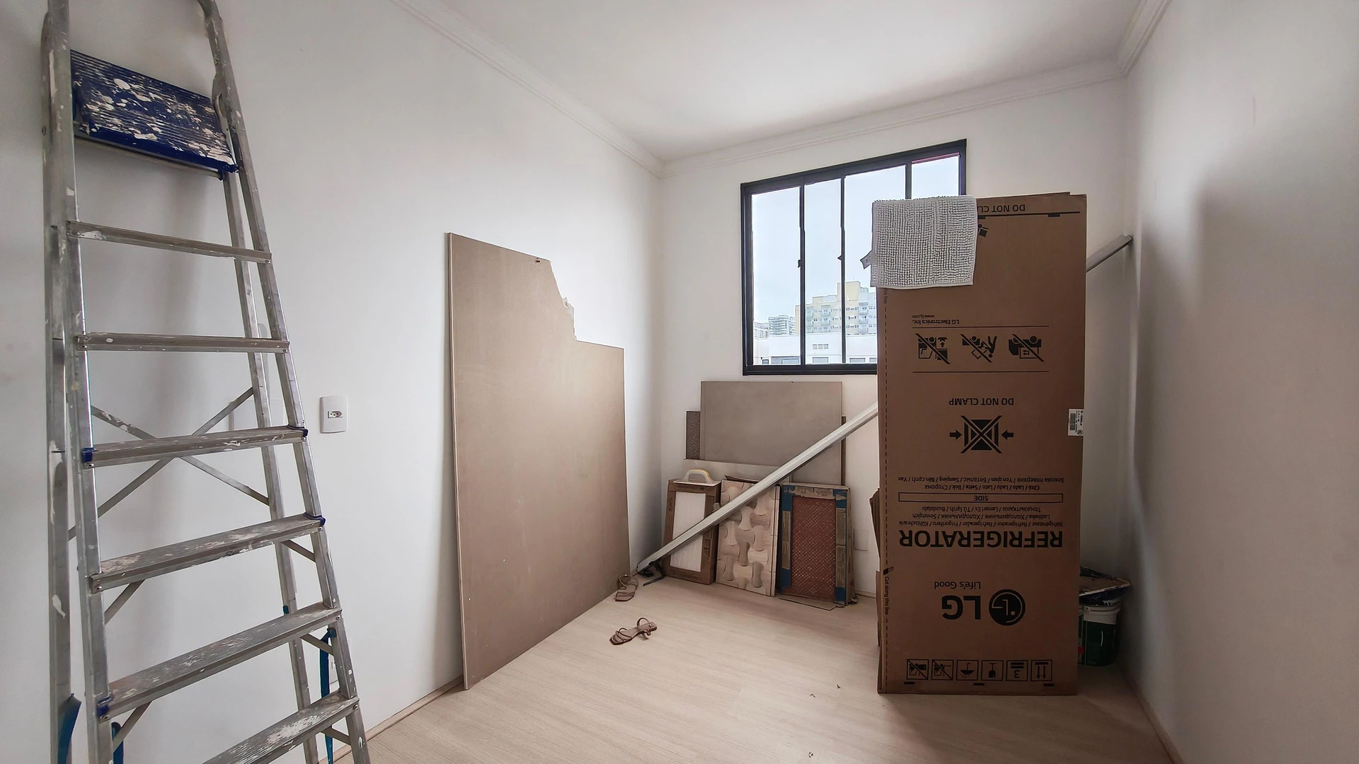 Home office in a 2-bedroom apartment, 68 m² — photo 39