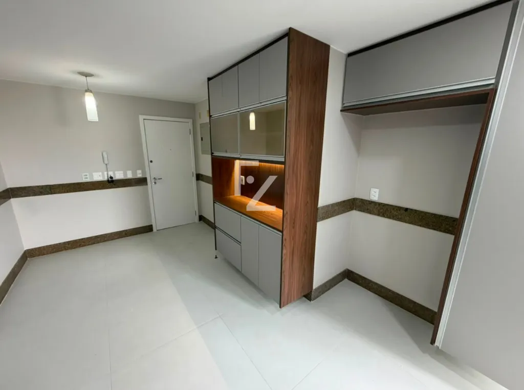 Duplex apartment on the 20th floor with city and water views — photo 44