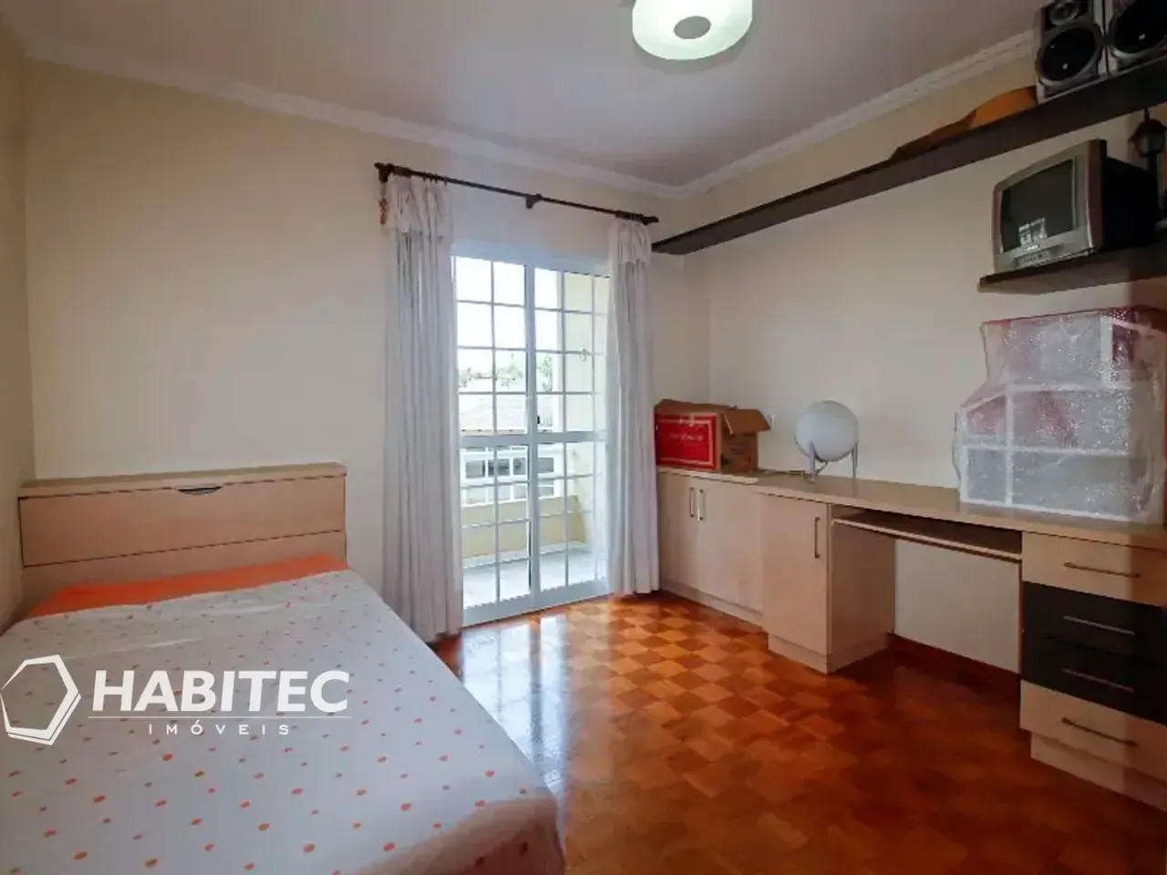 Triplex house with 3 bedrooms and 2 parking spaces 258 m² — photo 8