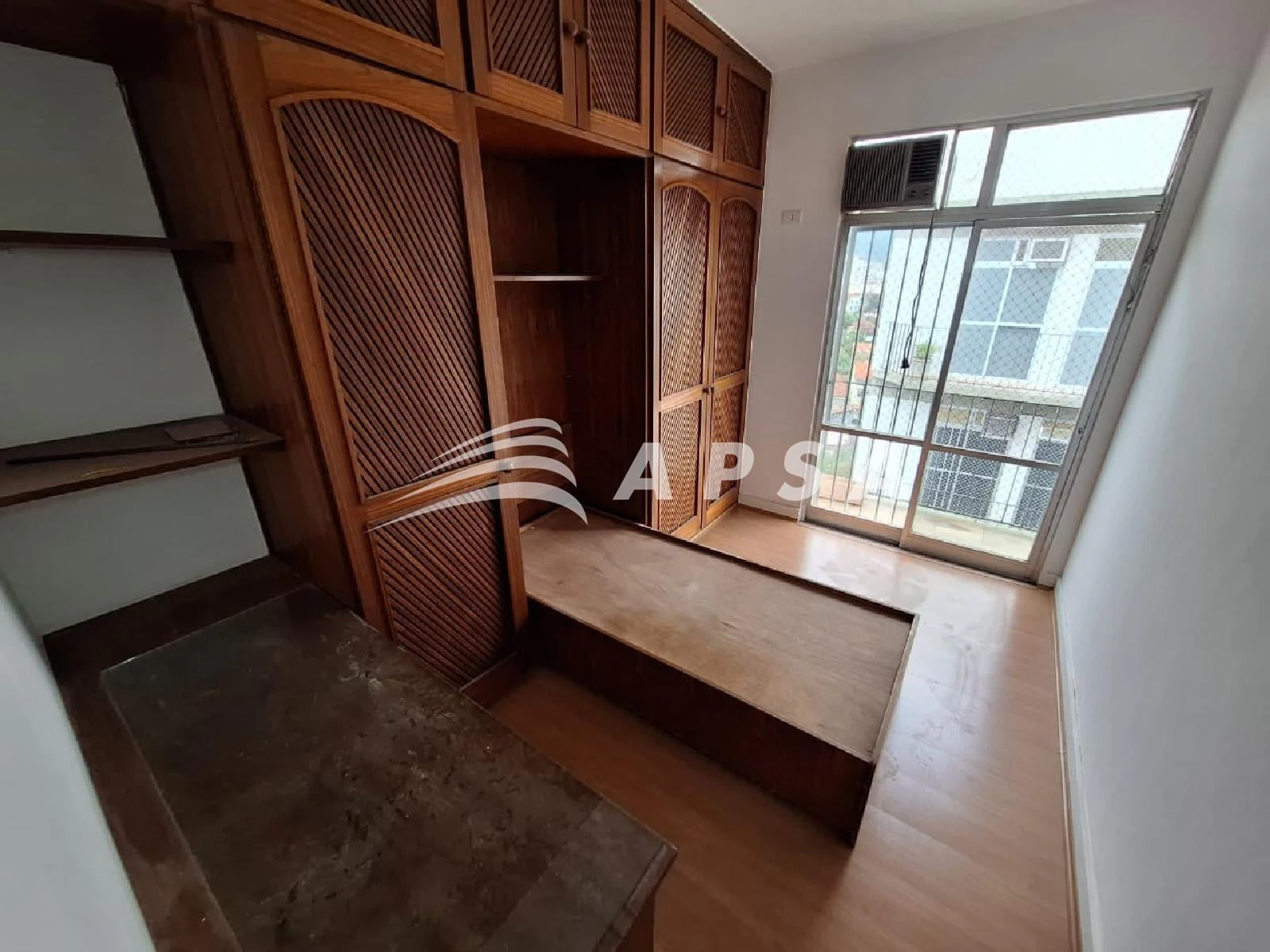 149 m² apartment with 3 bedrooms and a balcony — photo 3