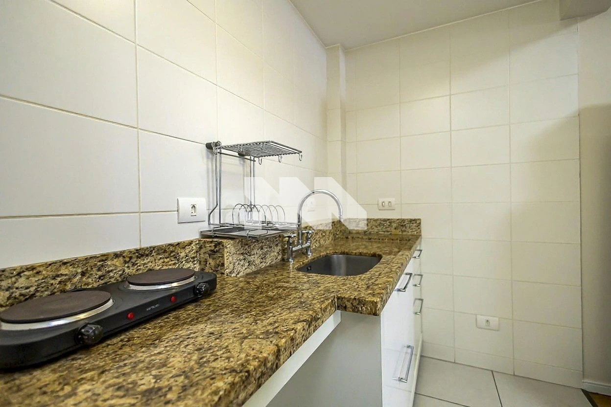 Furnished one-bedroom, 44 m² apartment in Curitiba — photo 4