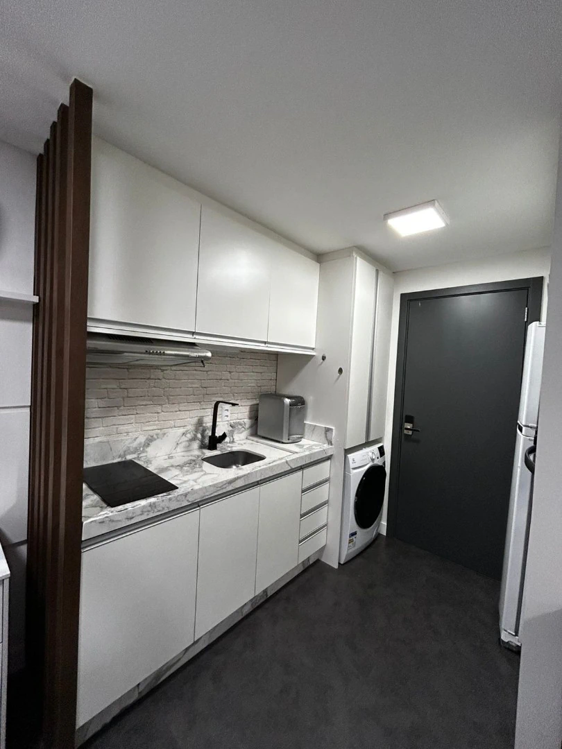 Estudio de 45 m² con 1 dormitorio, 1 baño y balcón — photo 2