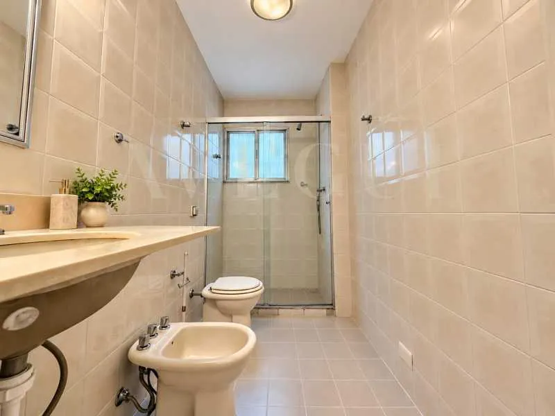 Гардеробна та 4 спальні: квартира 198 м² — photo 19