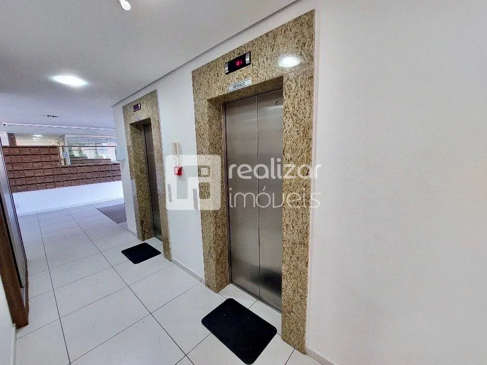 Квартира с 3 спальнями, suite и застеклённым балконом — photo 18