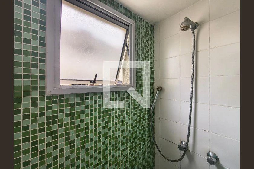 2-bedroom apartment in a building with a gym — photo 19