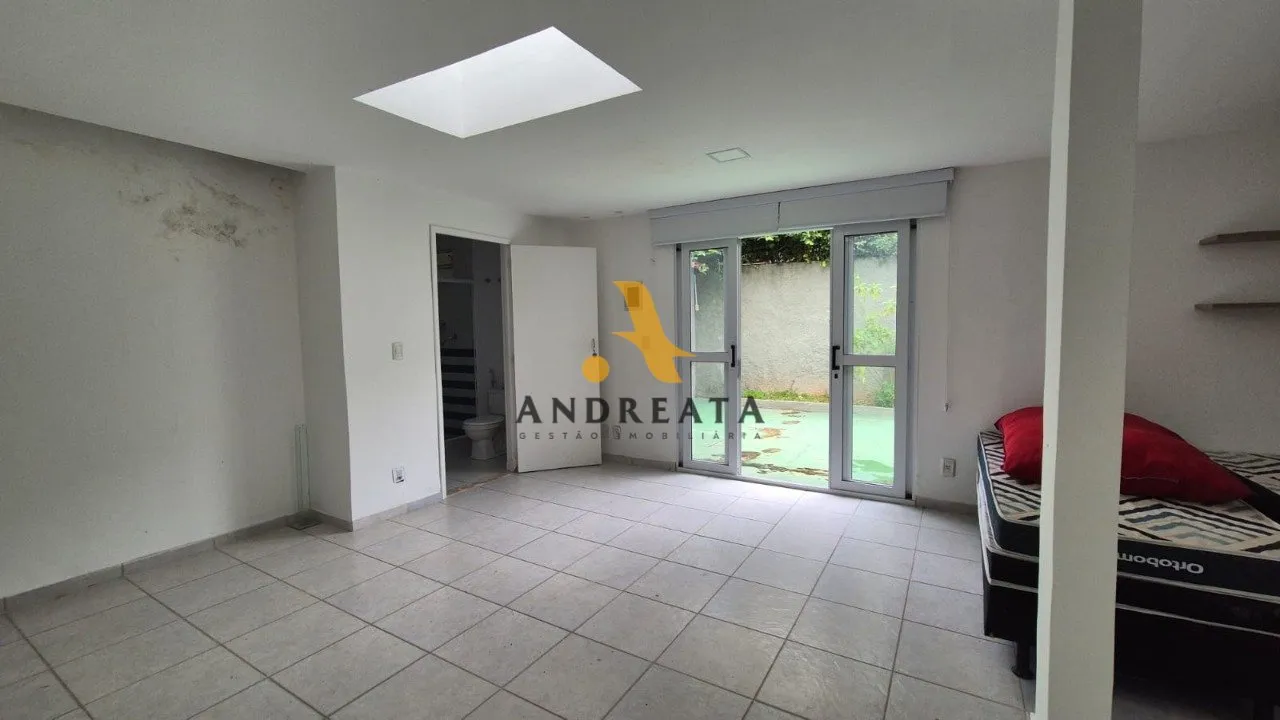 Unfurnished house with 5 bedrooms and 647 m² balcony — photo 57