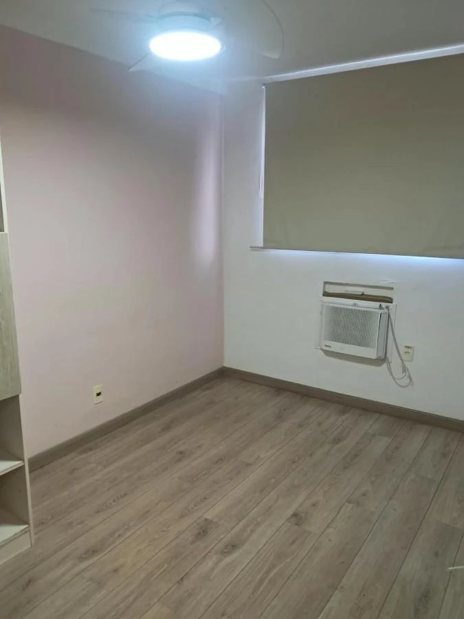 Apartment, 48 m², with wood or laminate floors — photo 9