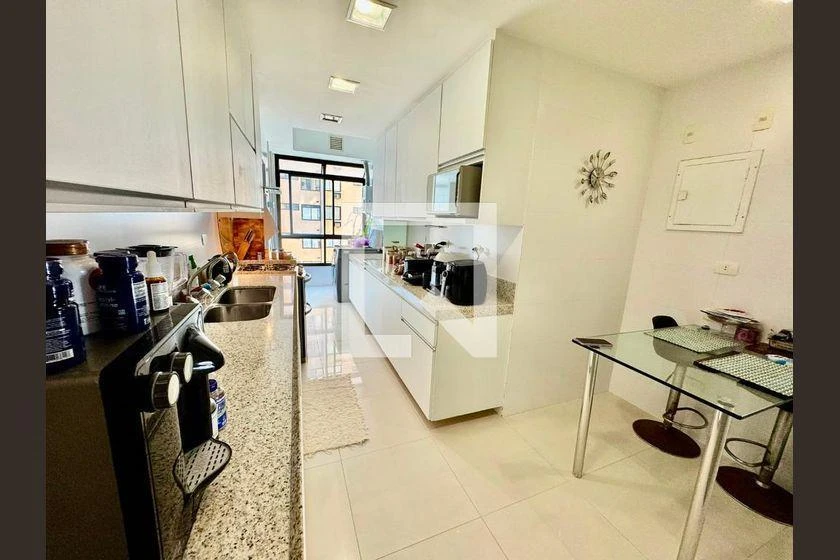 Квартира 167 м² з 3 спальнями та 4 ванними — photo 33